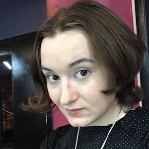 Meet your Posher, Hayley